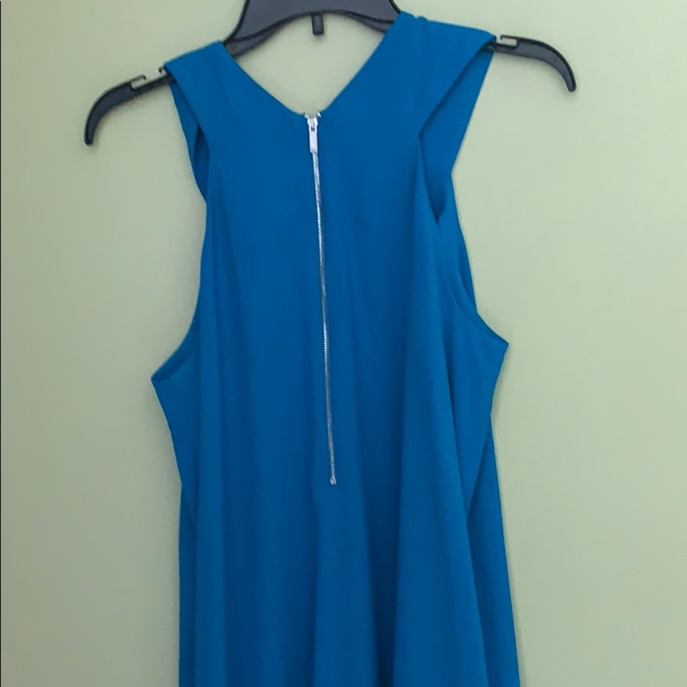 A Dress - Picture 3 of 3